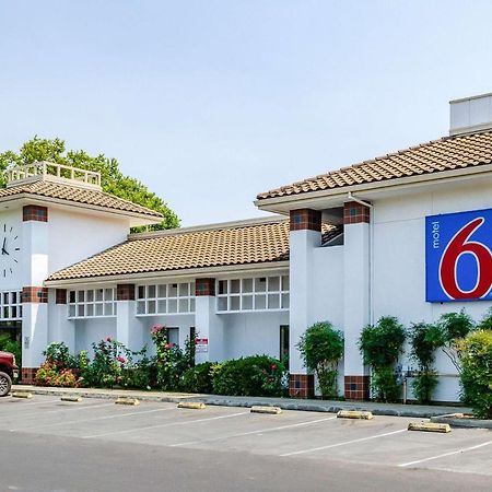 Motel 6 Oakdale, Ca Bagian luar foto