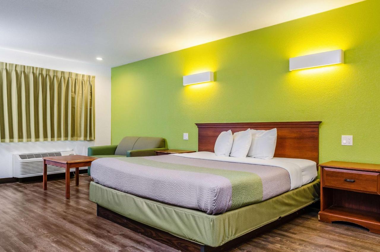Motel 6 Oakdale, Ca Bagian luar foto