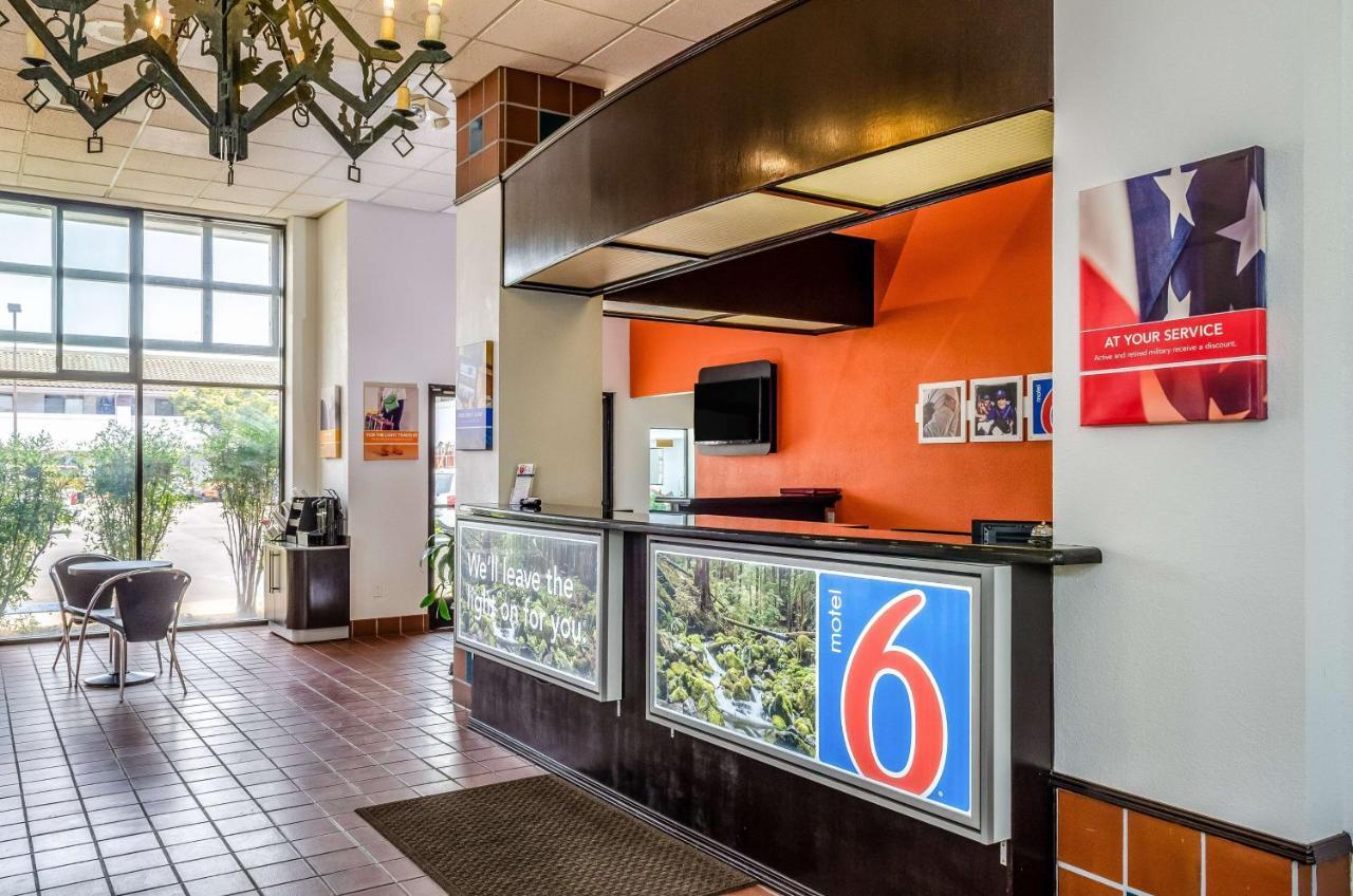 Motel 6 Oakdale, Ca Bagian luar foto