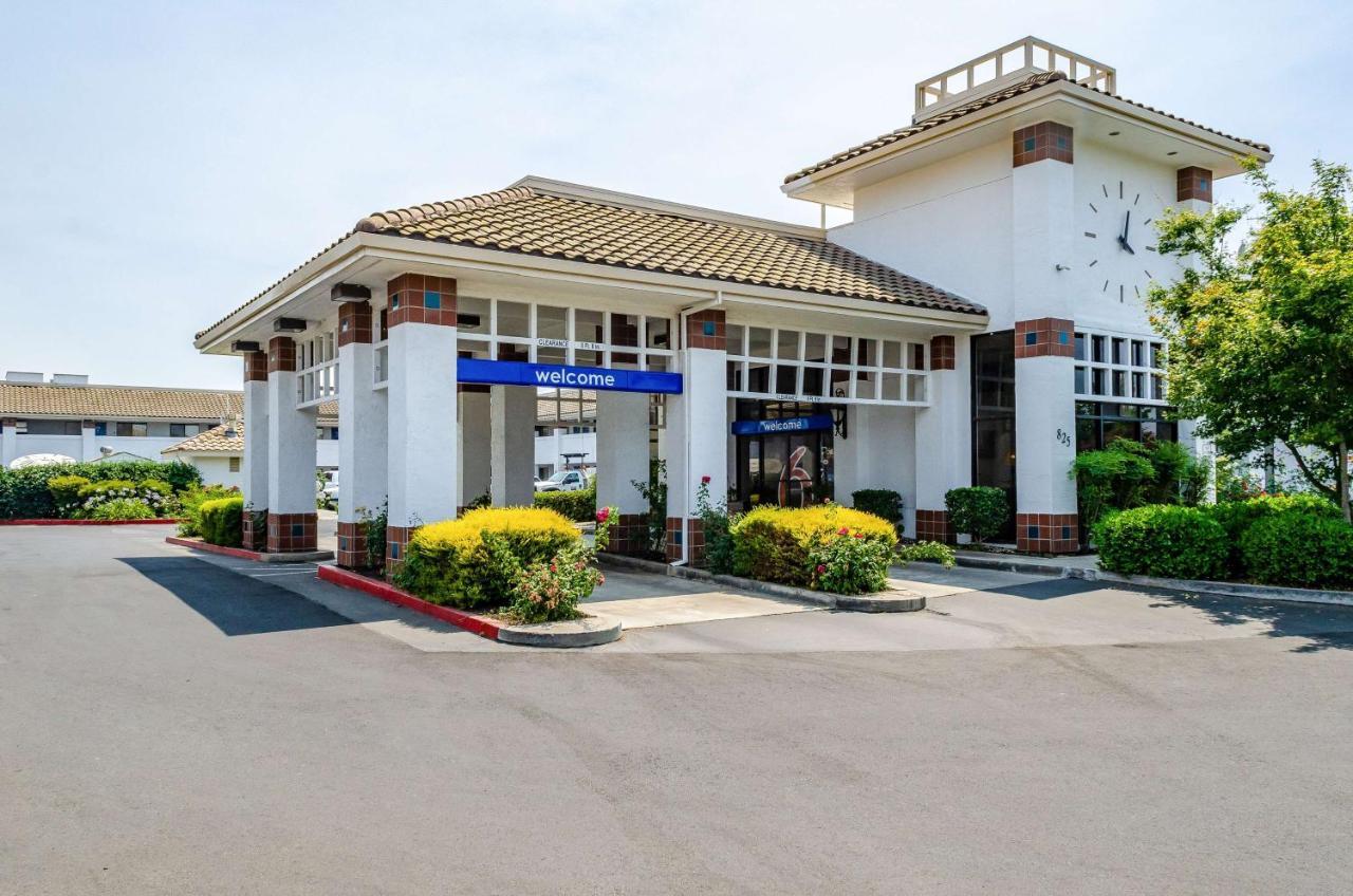 Motel 6 Oakdale, Ca Bagian luar foto