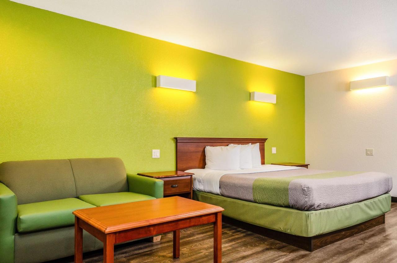 Motel 6 Oakdale, Ca Bagian luar foto