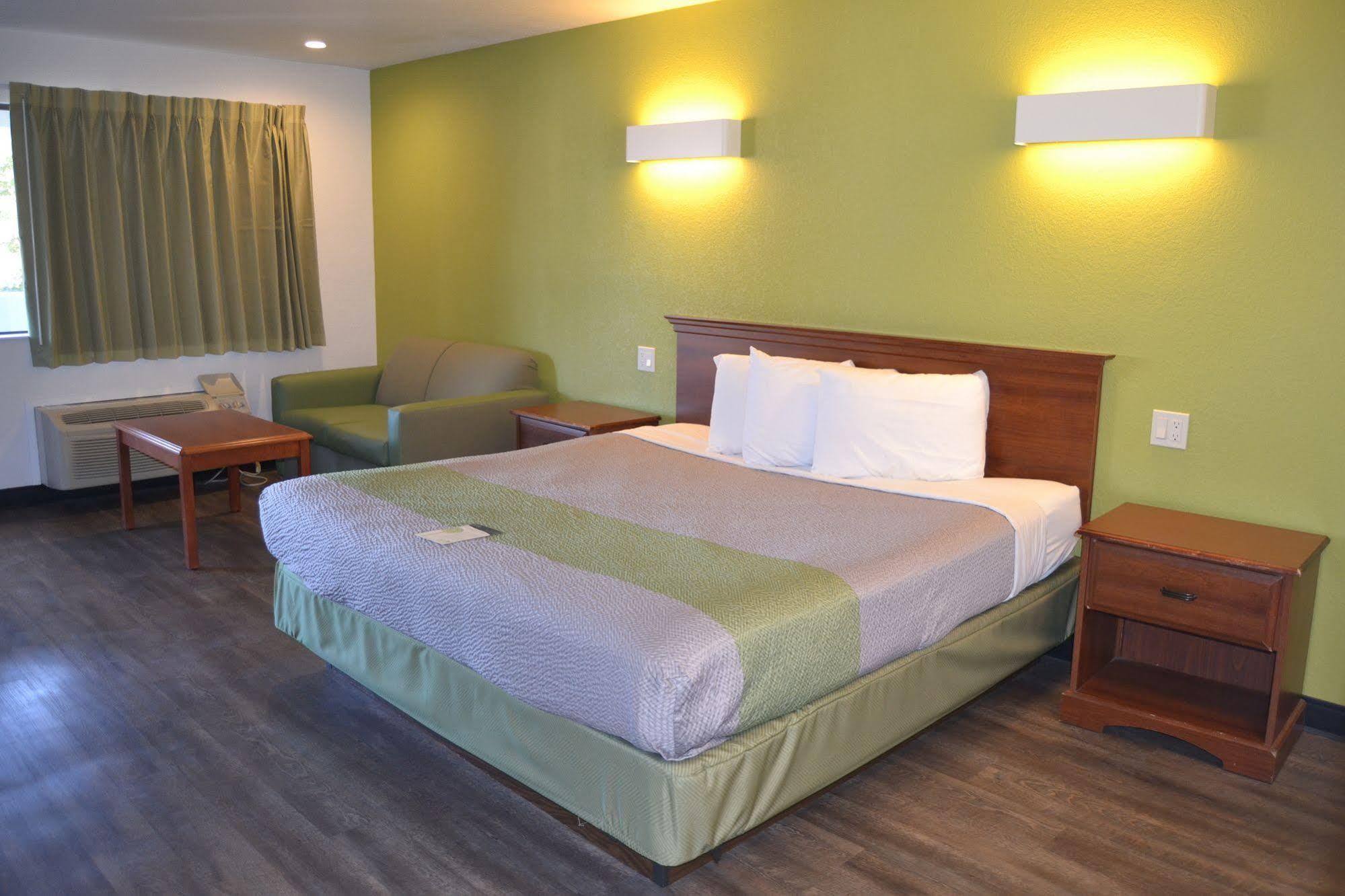 Motel 6 Oakdale, Ca Bagian luar foto