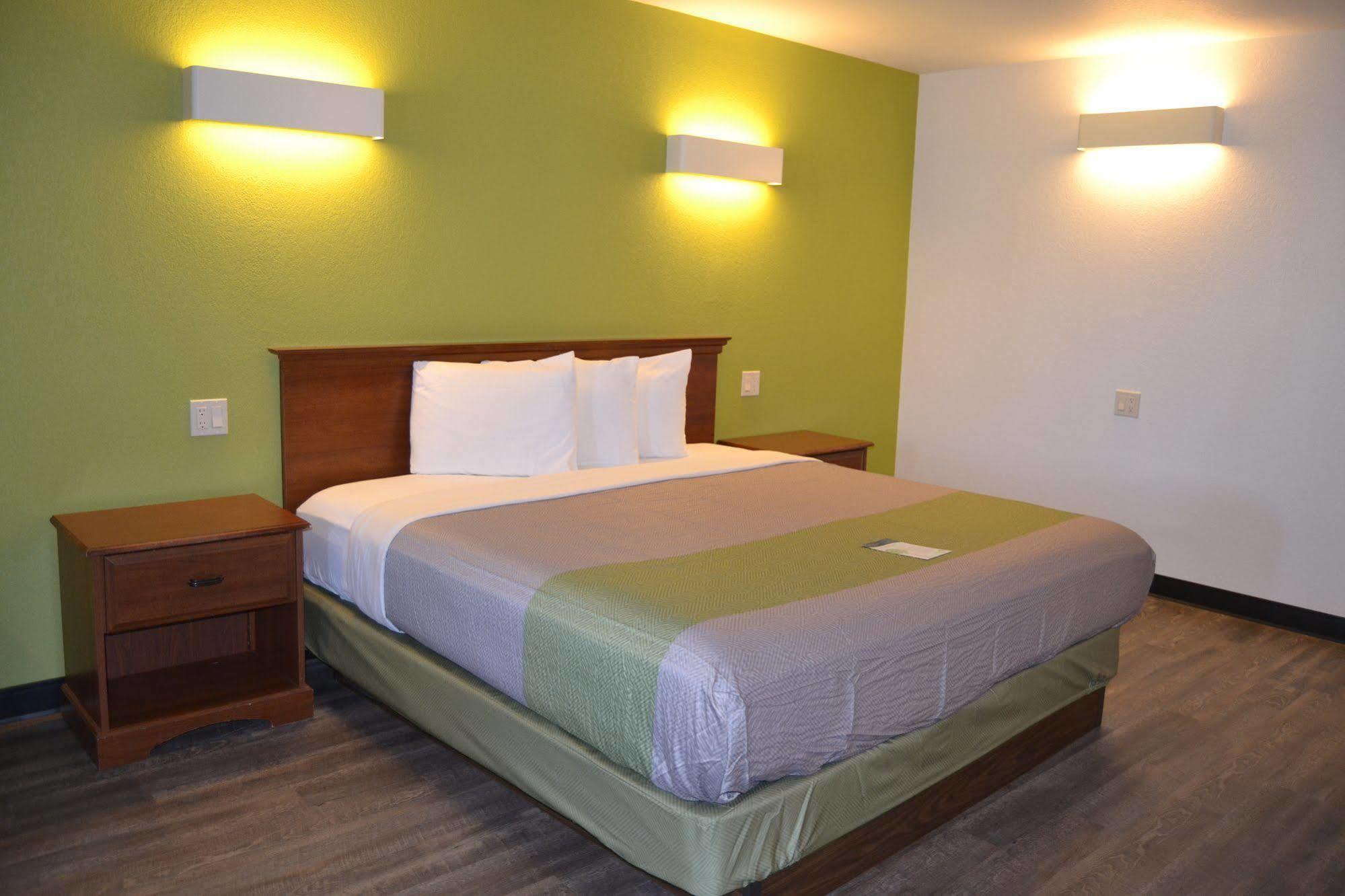 Motel 6 Oakdale, Ca Bagian luar foto